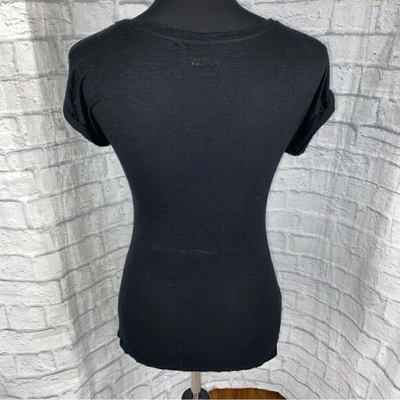 Apt 9 crewneck print shirt black women size XS - Picture 9 of 9